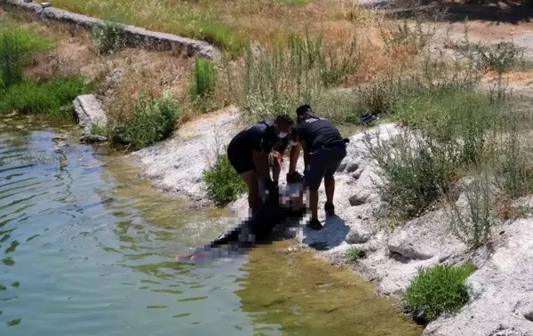 Seyhan Nehri'nde erkek cesedi bulundu