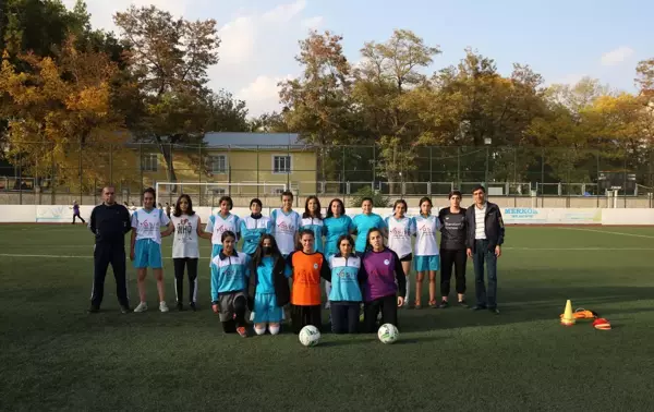 Bitlisli kadın futbolcular 