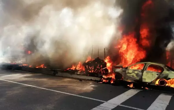 Son dakika haberi | Tır ile otomobilin çarpışmasında araçlar küle döndü: 5 yaralı