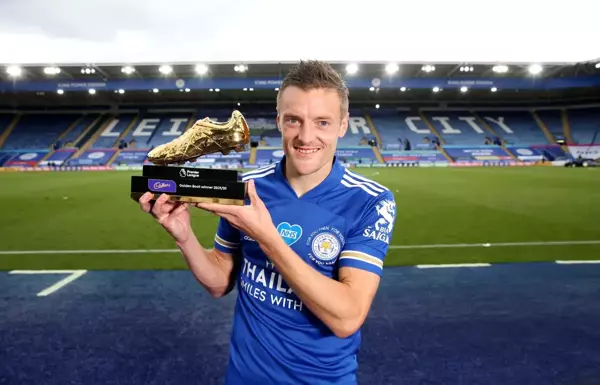 Leicester Cityli Vardy, Premier Lig tarihinin en yaşlı gol kralı oldu