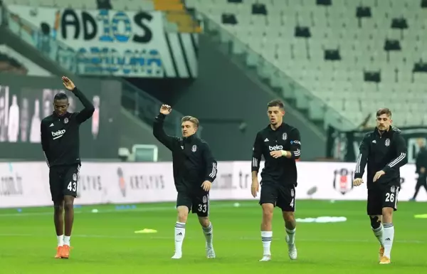 Rıdvan Yılmaz 2025'e kadar Beşiktaş'ta oynayacak