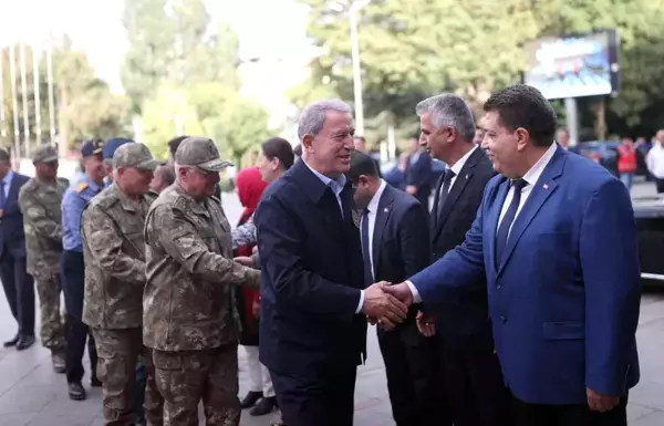 Isparta gündem haberleri... Bakan Akar ve TSK komuta kademesi Isparta'da ziyaretlerde bulundu