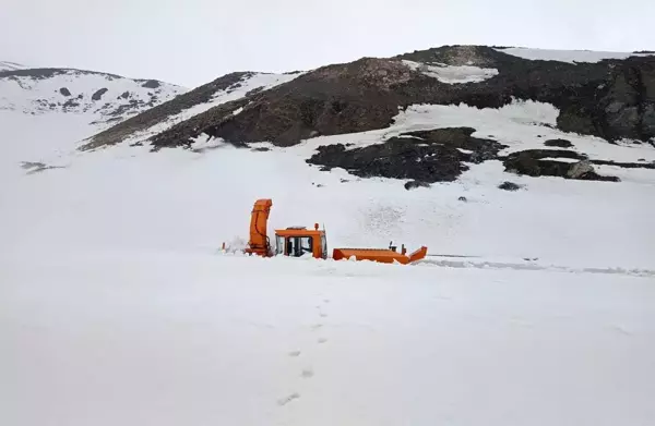 Palandöken geçidi ulaşıma açılıyor