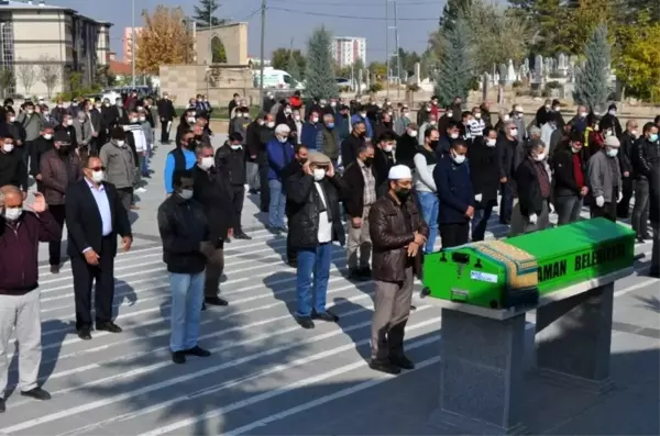 Karaman'da kalbinden bıçaklanan genç toprağa verildi