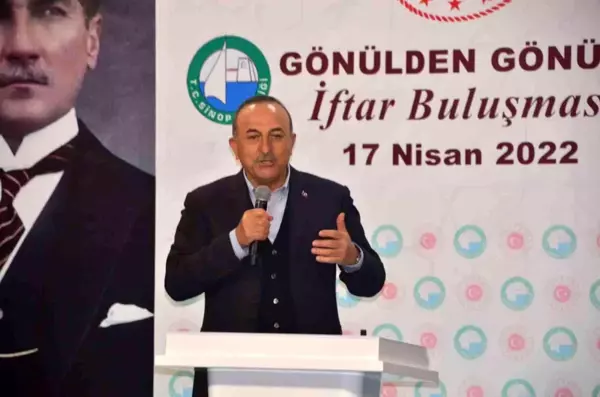 Dışişleri Bakanı Mevlüt Çavuşoğlu, esnaf ziyaretinde bulundu