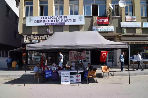 Muş 3. sayfa haberleri | Muş'ta evlat nöbeti tutan ailelerin sayısı 39'a yükseldi