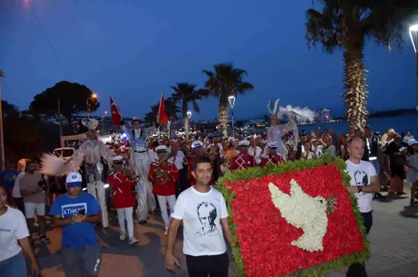 Didim Barış Şenliği Barış Yürüyüşü ile Başladı