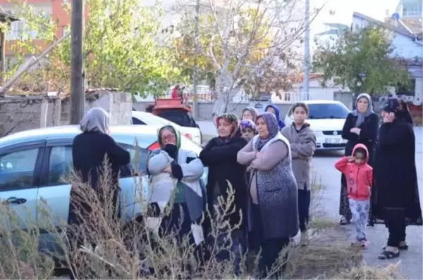 Aksaray'da bir kişi evi ateşe verip kaçtı