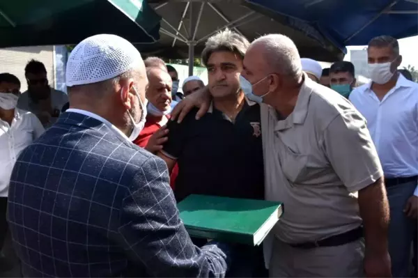 Husumetli iki aile Kur'an'a el basıp yemin ederek barıştı