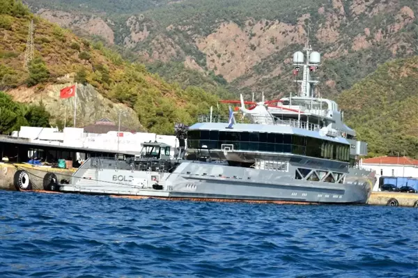 Dünyanın en pahalı yatlarından biri olan Bold yatı Marmaris'e demir attı