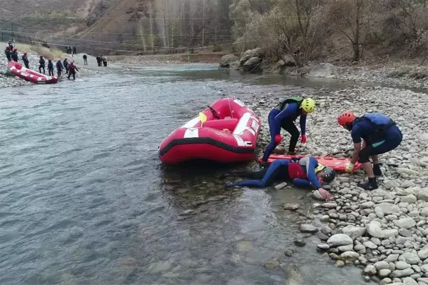 Son dakika... Çatak'ta 'Arama Kurtarma Operasyon Merkezi' kuruldu