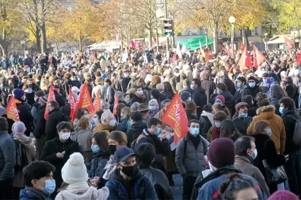 Fransa'da birçok kentte 