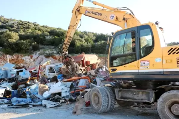 Bodrum'daki hurdalar geri dönüşüme gidiyor