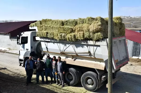 Bayburtlu çiftçilerden Yusufeli'ne yardım eli