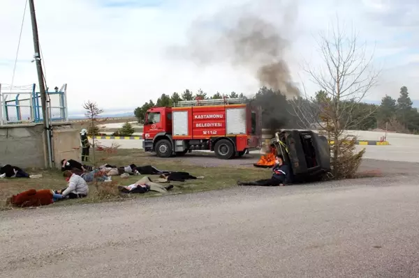 Son dakika haber: Trafik kazası tatbikatı gerçeğini aratmadı