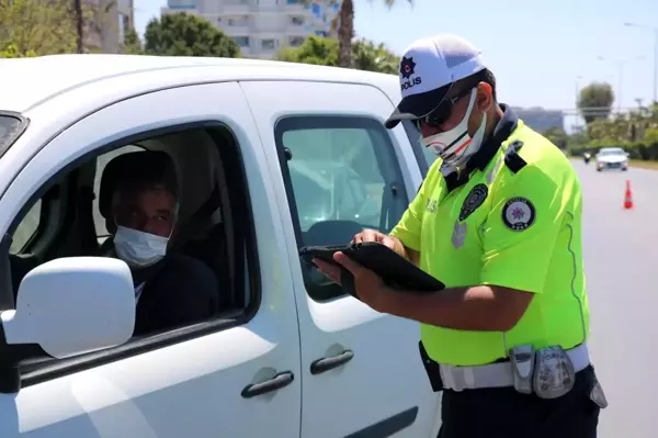 Alanya'da bayramın son gününde denetimler devam ediyor