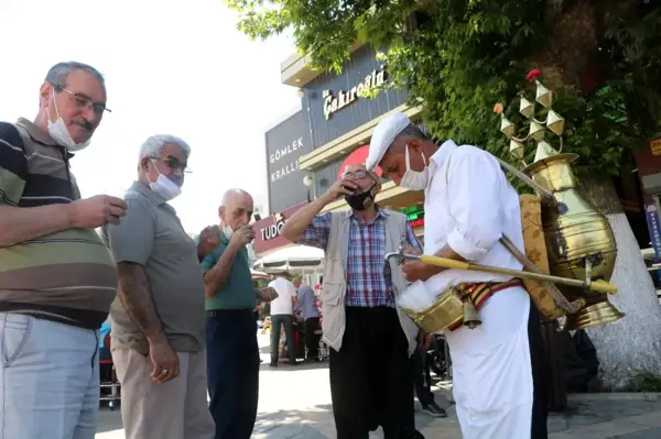 Malatyalılar, meyan kökü şerbeti ile serinliyor