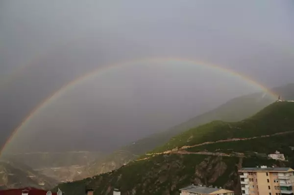 Artvin'de gökkuşağının güzelliği eşsiz manzara sundu