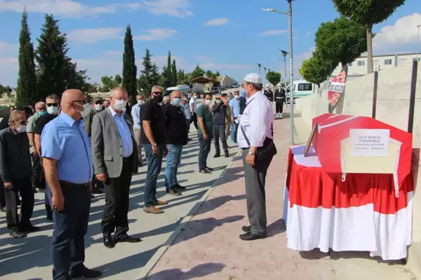 5 aydır verdiği yaşam mücadelesini kaybeden polis memuru son yolculuğuna uğurlandı