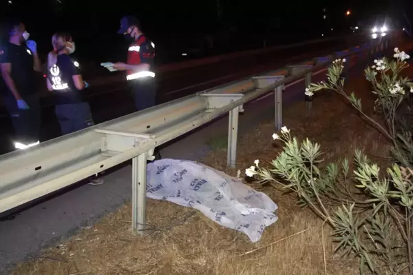 Ters yöne giren motosiklet sürücüsü göz göre göre ölüme gitti