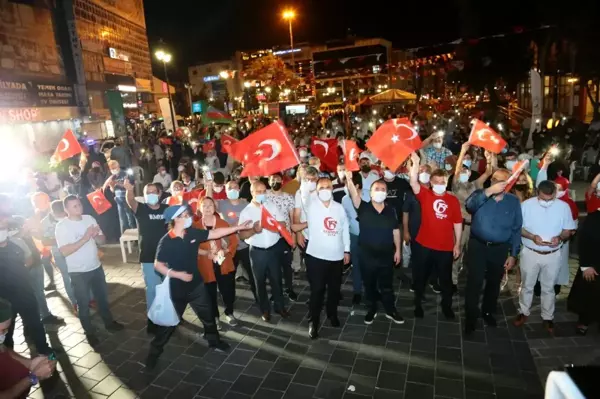 Gaziosmanpaşa'da 15 Temmuz yürüyüşü