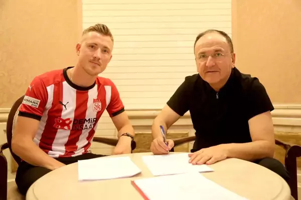 Fredrik Ulvestad resmen Sivasspor'da