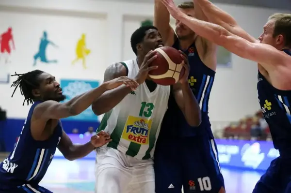 Frutti Extra Cup: Frutti Extra Bursaspor: 89 - ALBA Berlin: 75