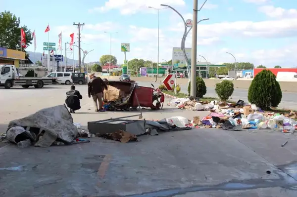 Son dakika haberleri! Petrol istasyonuna dalan taksi, hurda aracı ve otomobile çarptı: 1 ölü