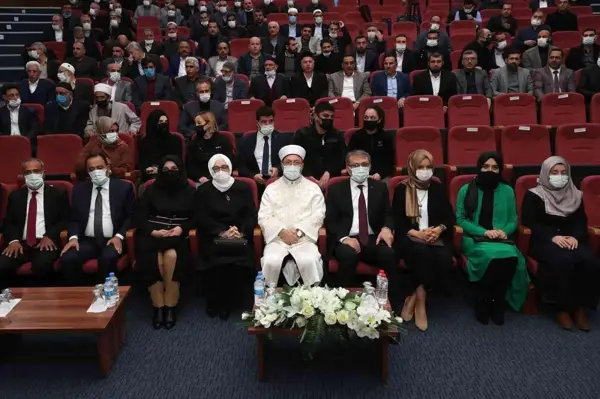 Diyanet İşleri Başkanı Erbaş, din görevlileri ve kanaat önderleriyle bir araya geldi