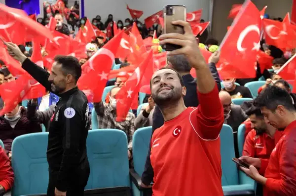 Ampute Futbol Milli Takımı Sivas'ta gençlerle buluştu