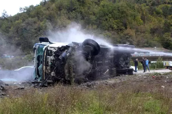 Kazada yaralanan sürücü 37 günlük yaşam mücadelesini kaybetti