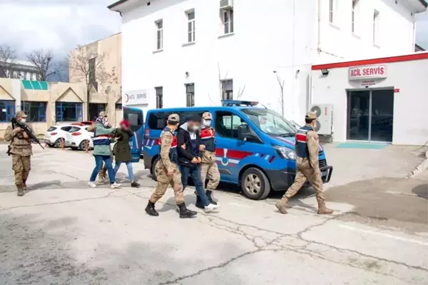 Son dakika... Terör örgütü PKK'ya yardım ve yataklık eden 2 kişi yakalandı