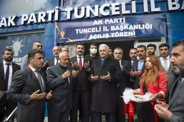 AK Partili Yıldırım, partisinin ve Memur-Sen'in hizmet binasının açılışını yaptı