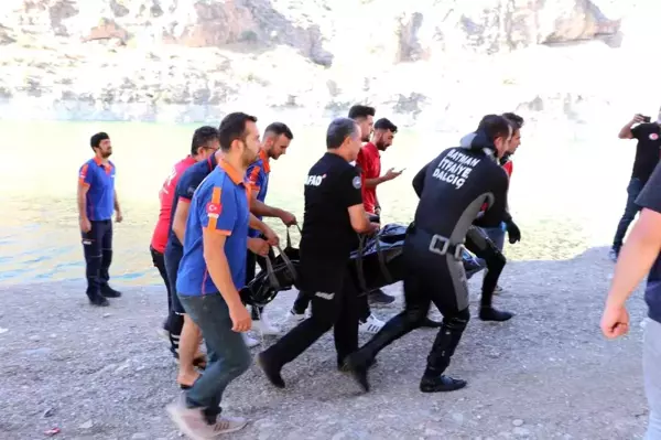 Baraj gölüne giren çocuk boğuldu