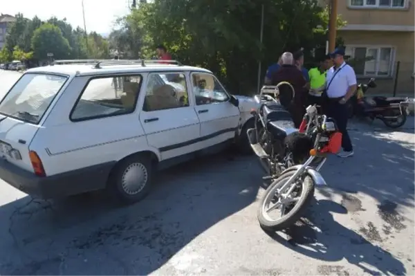 KIBRIS GAZİSİ, 1 GÜN ÖNCE ÇALINAN MOTOSİKLETİNE OTOMOBİLLE ÇARPTI