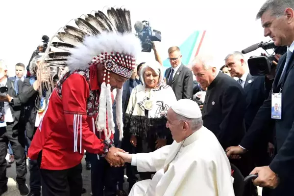 Papa, tövbe haccı için Kanada'ya gitti