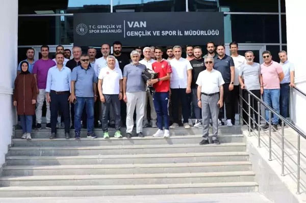 Vanlı atlet Mahsun Değer dünya şampiyonu oldu