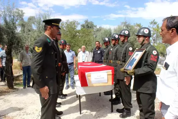 Vefat eden Kore gazisi törenle son yolculuğuna uğurlandı