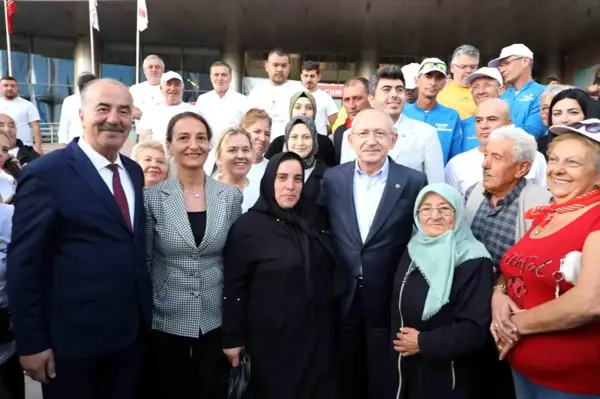 Mudanya Belediye Başkanı Hayri Türkyılmaz, Cumhuriyet Yürüyüşünü Anıtkabir'de Tamamladı