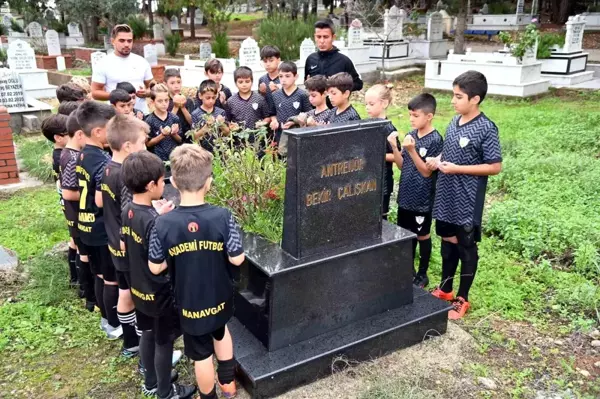 Efsane Antrenör Bekir Çalışkan Anısına Futbol Turnuvası Düzenlendi