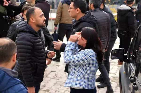 Şırnak'ta izinsiz basın açıklaması yapan gruba polis müdahalesi