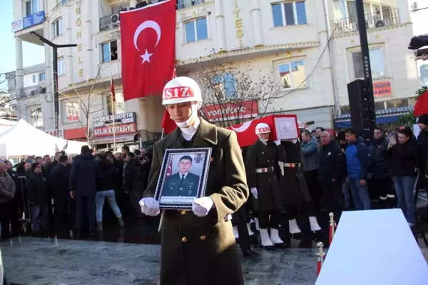 Pençe-Kilit Operasyonu'nda şehit olan Piyade Uzman Çavuş Ahmet Köroğlu son yolculuğuna uğurlandı