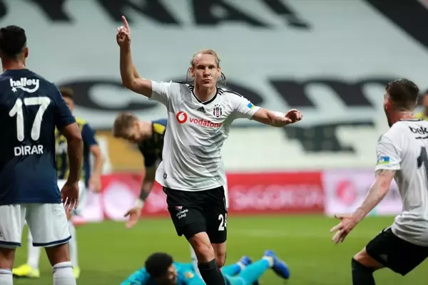 Beşiktaş, derbide F.Bahçe'yi 2-0 yendi ve ligi ilk 4 sırada bitirmeyi garantiledi