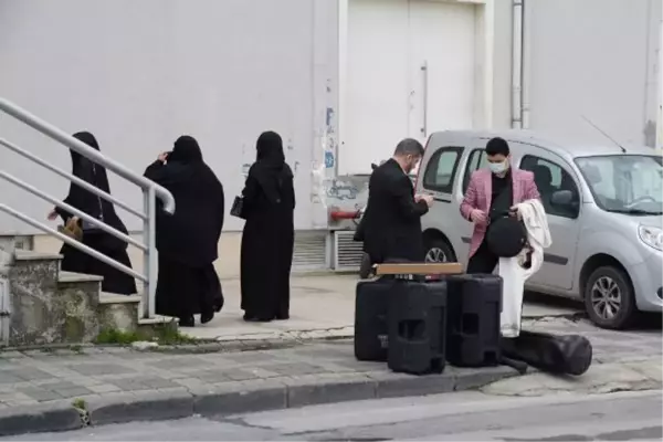 Cübbeli Ahmet'in kızını evlendirdiği düğünde koronavirüs tedbirleri hiçe sayıldı