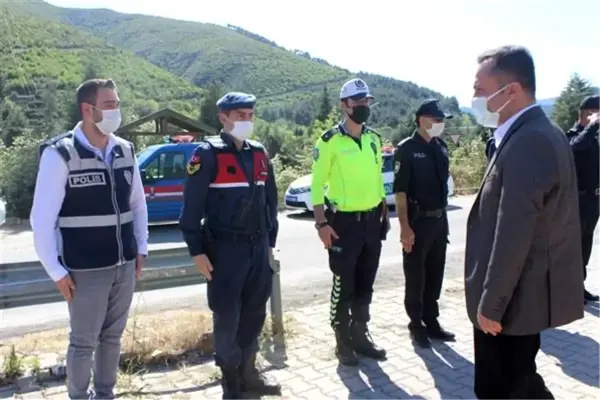 Vali Şentürk, SakaryaBilecik karayolundaki uygulama noktalarına ziyaret