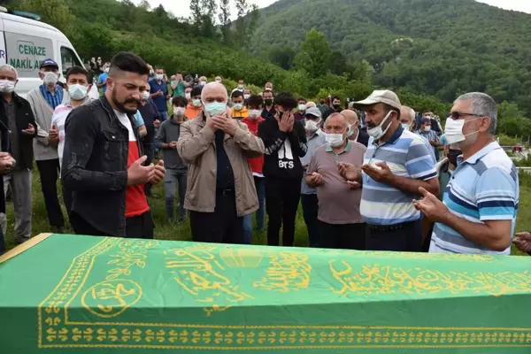 Ordu'da gölette boğulan iki genç toprağa verildi