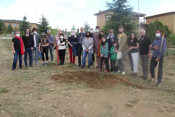 Müzik yapımcısı Hasan Saltık'ın ismi Sonsuz Şükran Köyü'nde yaşatılacak