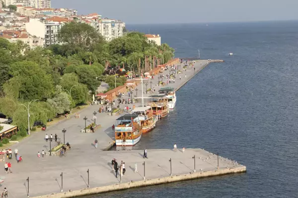 Konaklama tesislerinin büyük ölçüde dolduğu Sinop'ta turizmciler 