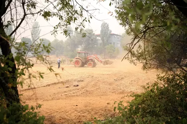 Alanya'daki yangınlara havadan ve karadan müdahale ediliyor