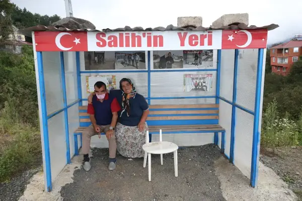 Gürgentepeli Salih kendisi için konulan durakta aşılandı